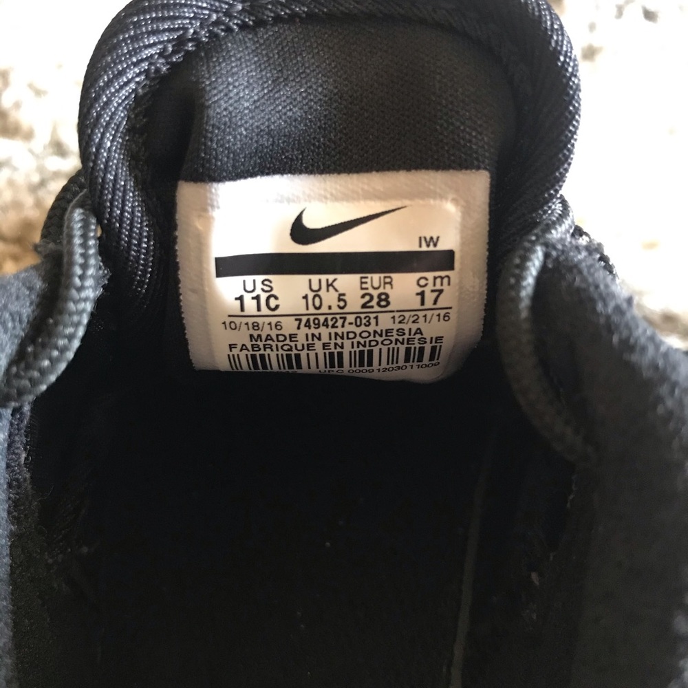 Toddler Nike shoes